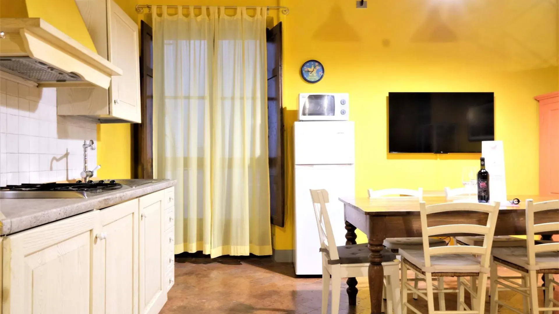 Wine Apartments Florence Pomino 0*,