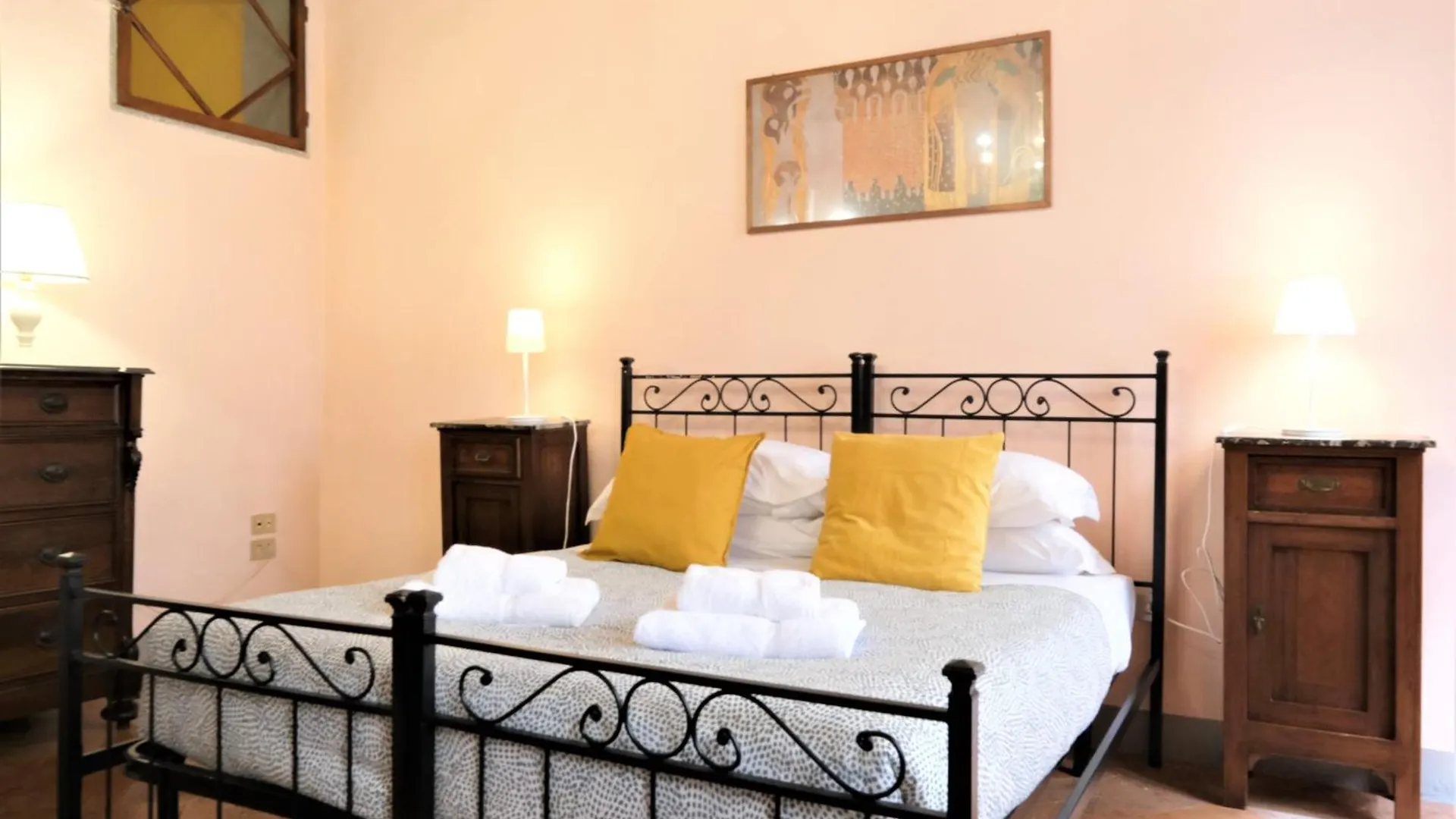 Wine Apartments Florence Pomino